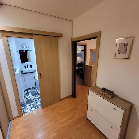 Next To Steel Arena Апартаменты Кошице