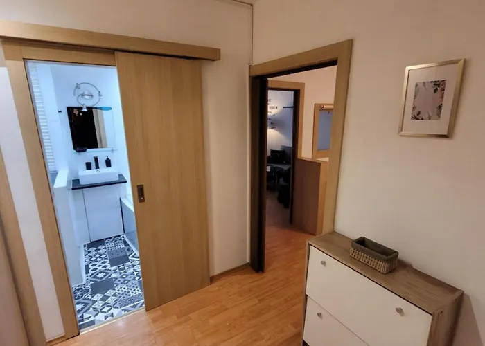 Next To Steel Arena Apartman Kassa